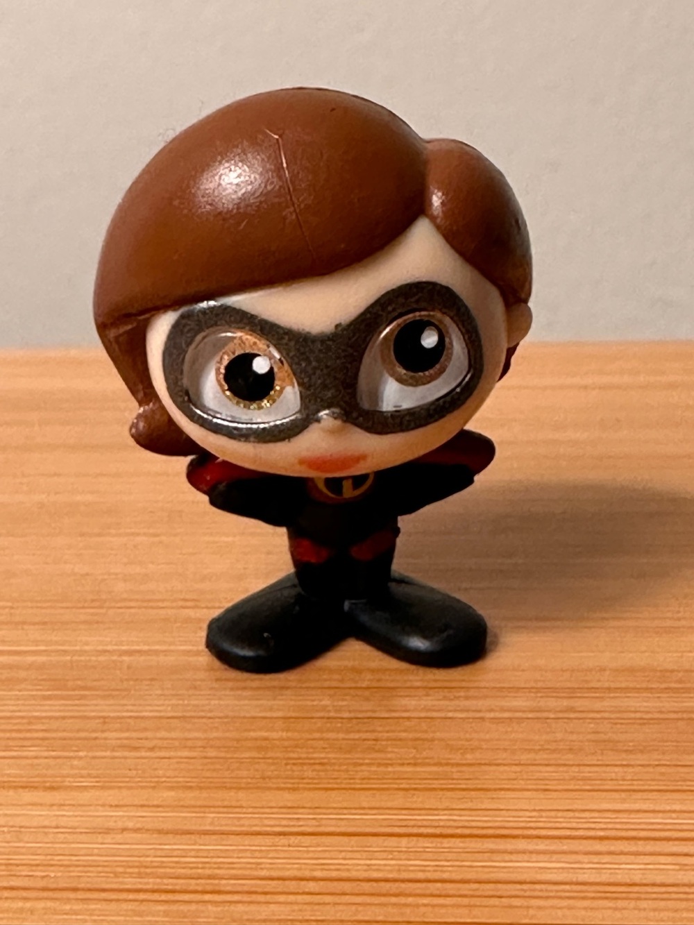 Disney Doorables Violet Parr The Incredibles Series 7 Ultra Rare